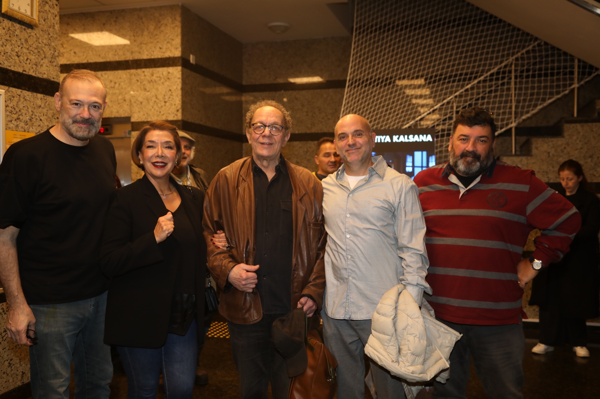 Kahvaltıya Kalsana Prömiyer (2)