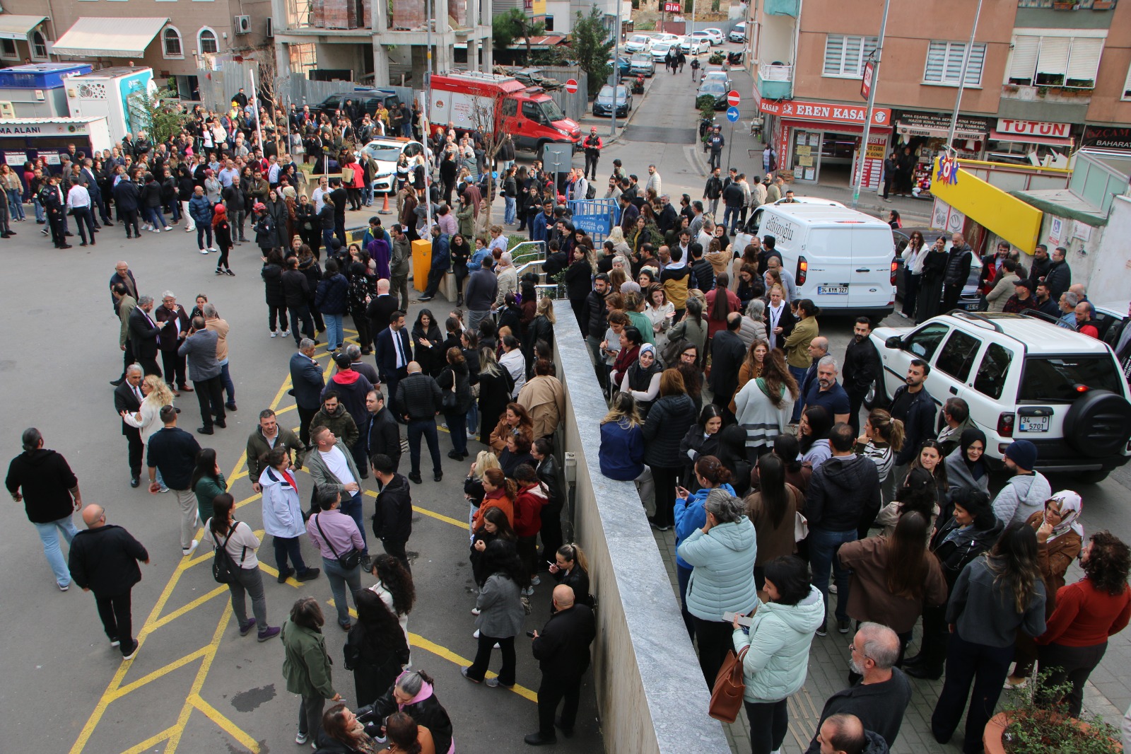 Kartal Belediyesi’nde Deprem Tatbikatı Başarıyla Gerçekleştirildi (8)