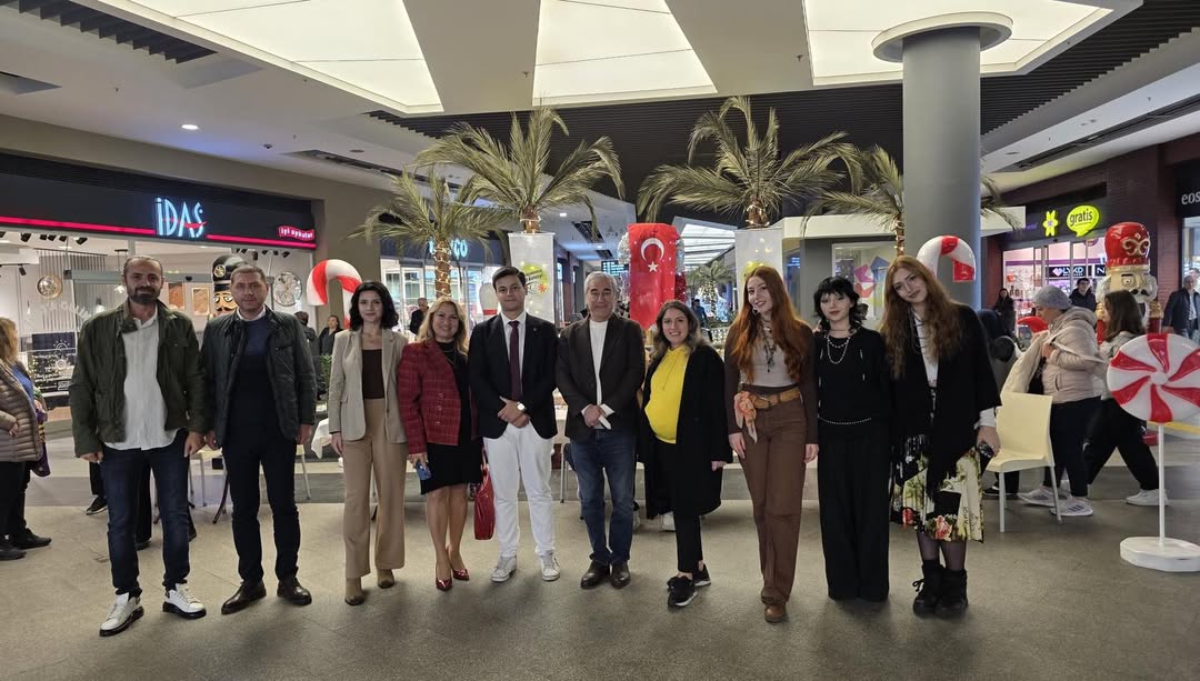 Küçükçekmece Kent Konseyi Gençlik Meclisi Başkanı Efe Yılmaz Koordinesinde, Ilçemizde Yaşayan Ço (2)