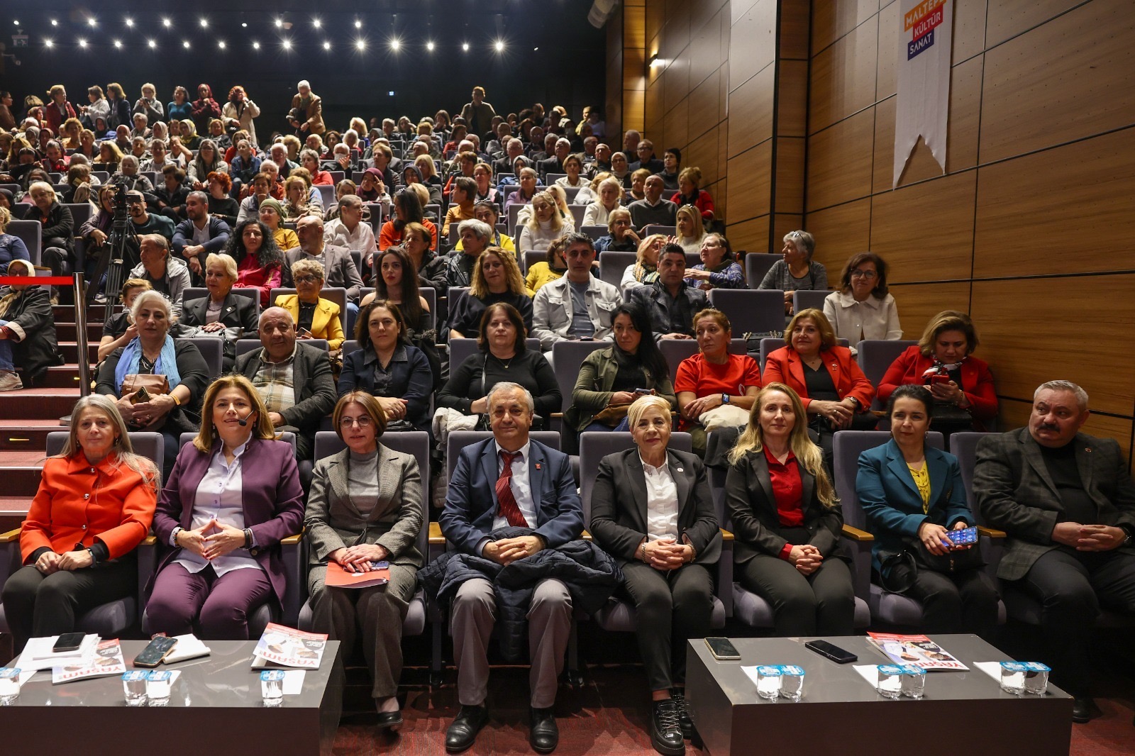 Maltepe'de Kadin Haklari Buluşmasi (6)