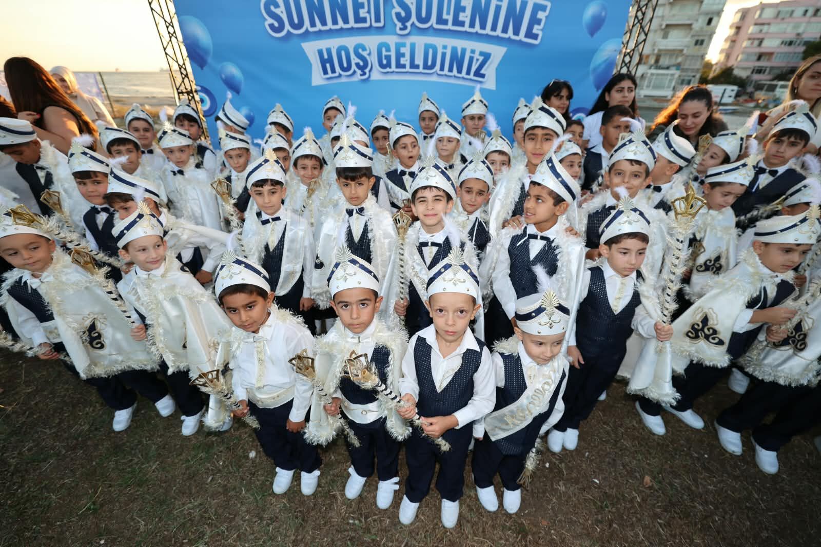 151 Çocuğun Yüzü Küçükçekmece’de Güldü: Unutulmaz Sünnet Şöleni